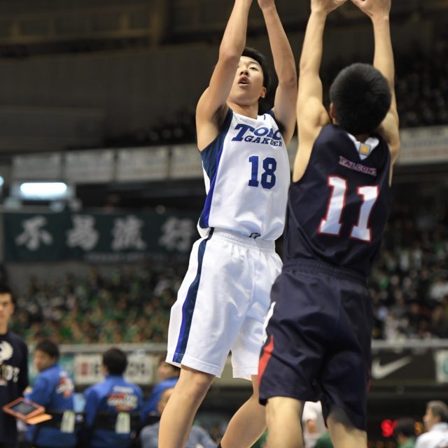 男子2回戦　桐光学園(神奈川)　74-83　育英(兵庫)