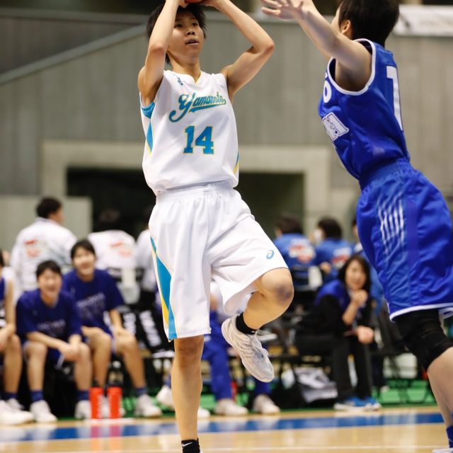 女子準々決勝　札幌山の手(北海道)　55-91　昭和学院(千葉)